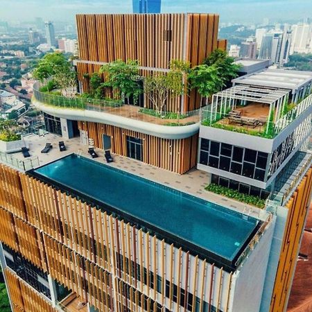 Ceylonz Suites Klcc By Twin Tower View Kuala Lumpur Exterior photo