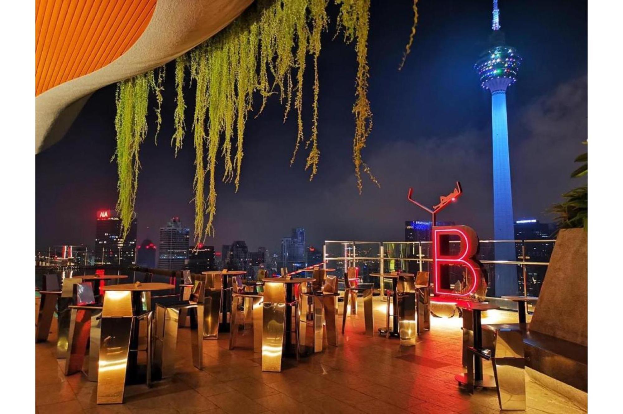 Ceylonz Suites Klcc By Twin Tower View Kuala Lumpur Exterior photo