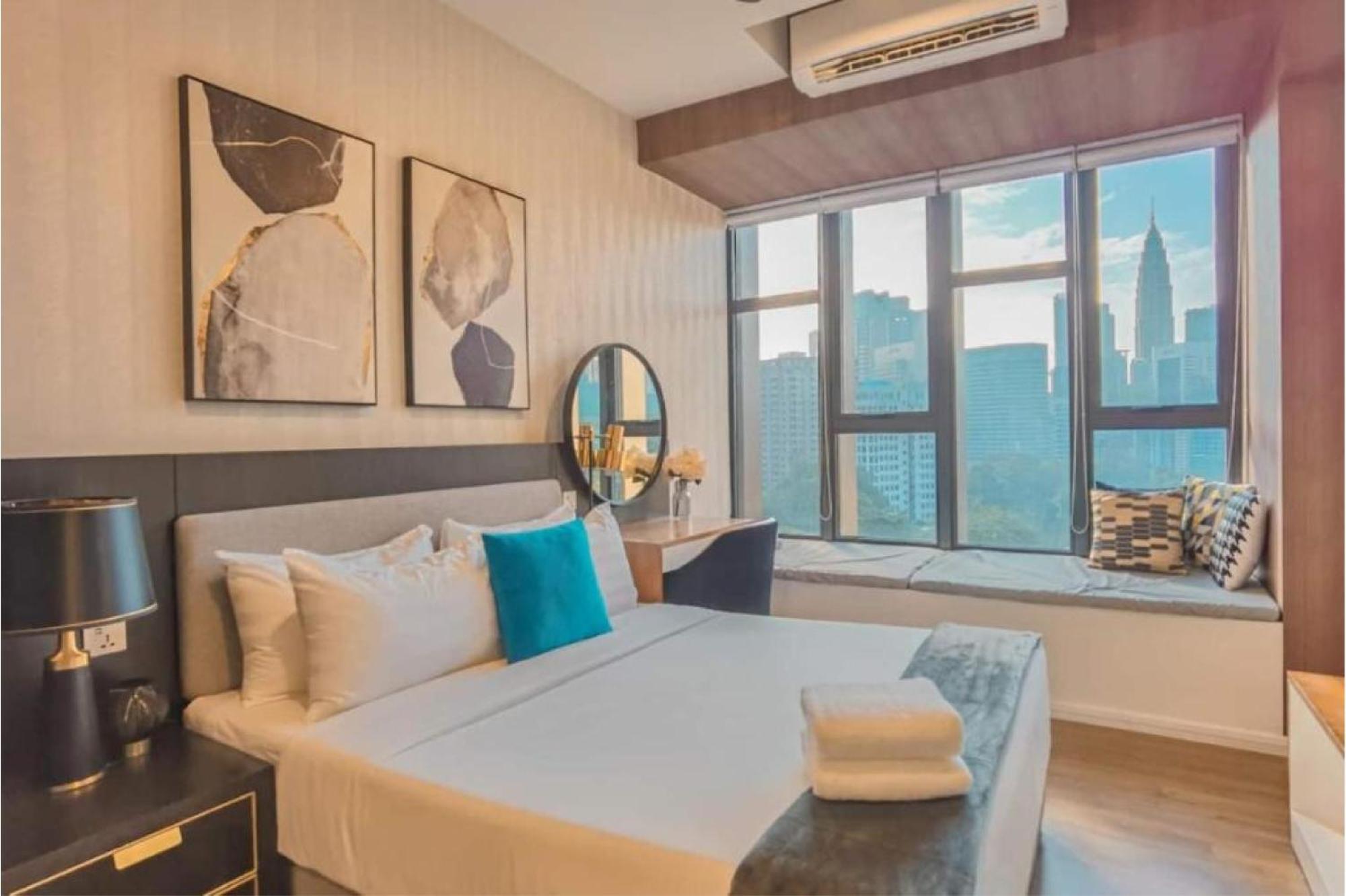 Ceylonz Suites Klcc By Twin Tower View Kuala Lumpur Exterior photo